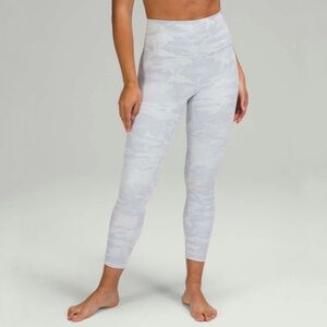 Lululemon | Wunder Under High-Rise Crop Full-On Luxtreme Incognito Camo Size 6